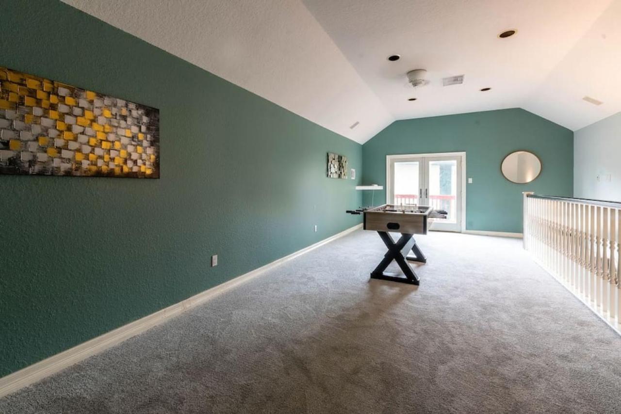 Huge 6 Bedroom With Pool, Spa, 85 Inch Tv, Game Room ฮูสตัน ภายนอก รูปภาพ