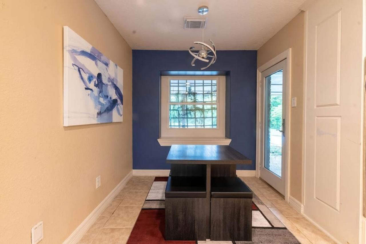 Huge 6 Bedroom With Pool, Spa, 85 Inch Tv, Game Room ฮูสตัน ภายนอก รูปภาพ